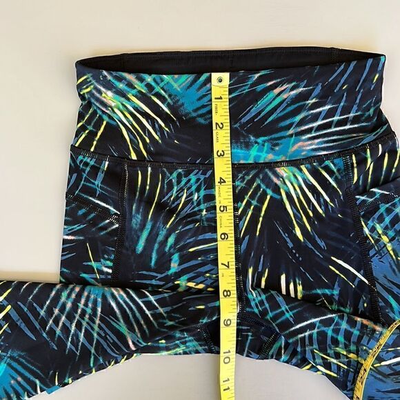 Sweaty Betty Zero Gravity High Waisted Capri Running Leggings Size XXS - Picture 7 of 12